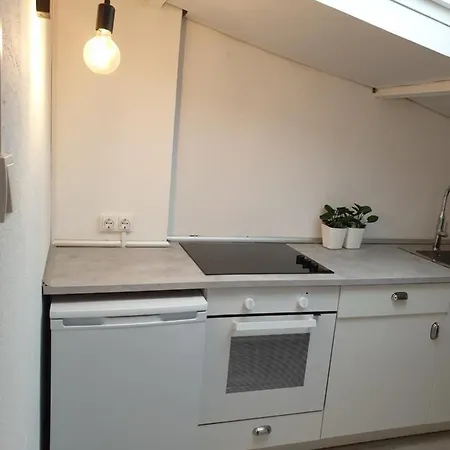 Buhardilla, A 50 M De Maria Pita Y Del Puerto Apartment