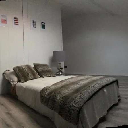 Appartement Buhardilla, A 50 M De Maria Pita Y Del Puerto *